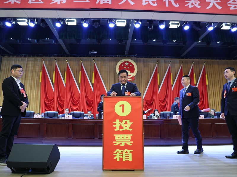 叶集区人大在全市率先开展区级民生实事项目人大代表票决制工作